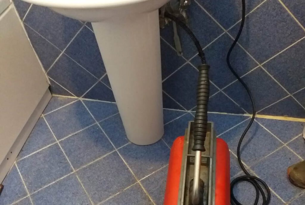 Lavabo gideri tıkanıklık açma